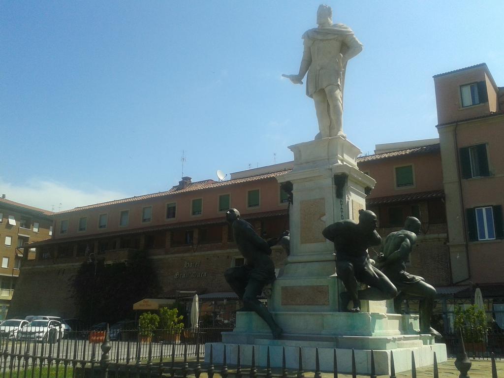 Hotel Gran Duca Livorno Buitenkant foto