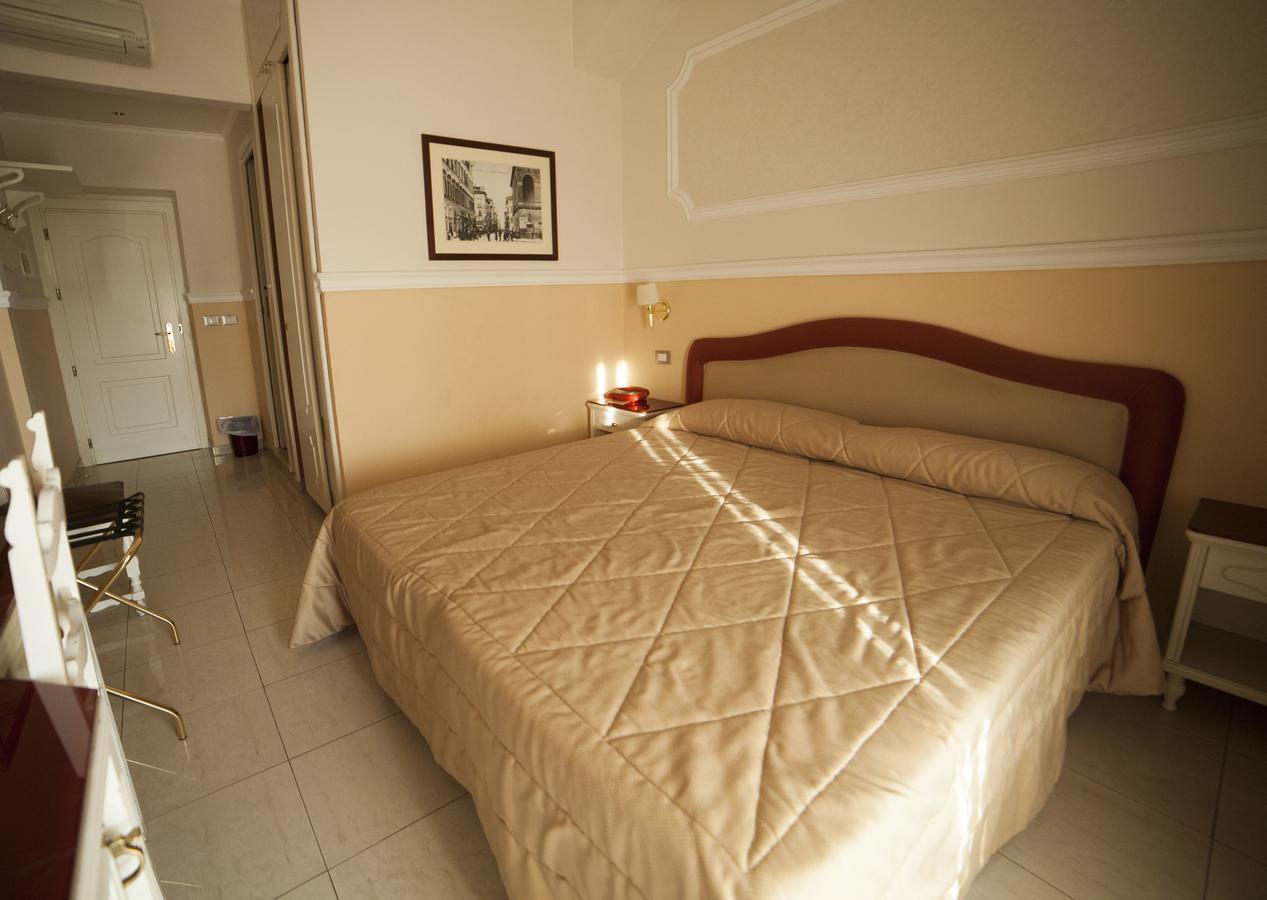 Hotel Gran Duca Livorno Buitenkant foto